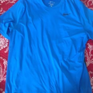 Nike men’s shirt